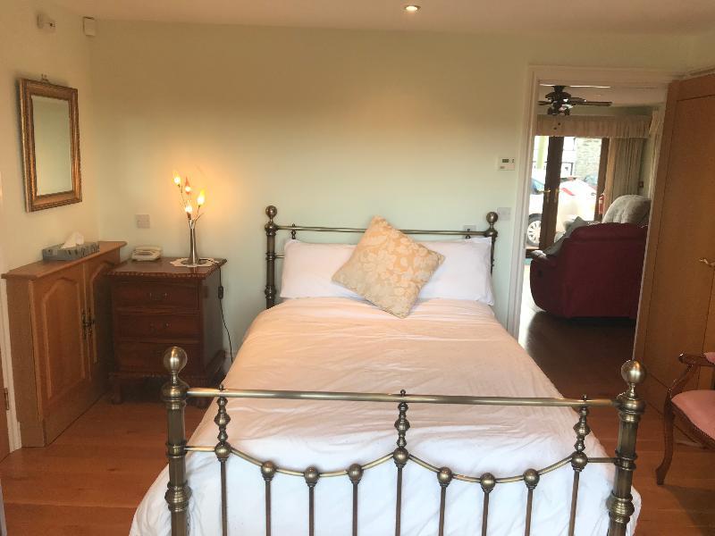 Orchard Manor Hotel Probus Ngoại thất bức ảnh